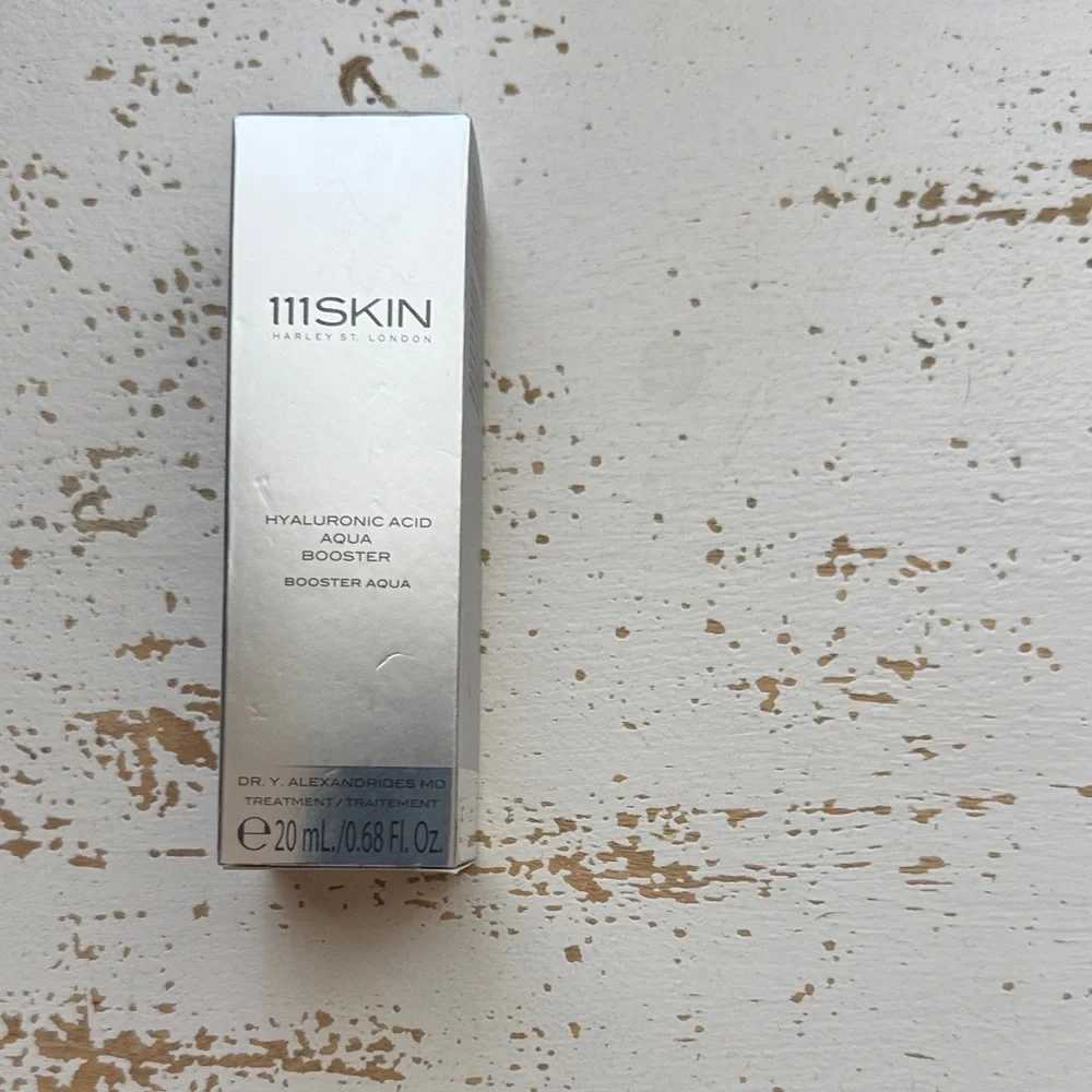 111SKIN Hyaluronic Acid Aqua Booster - Silver Packaging - Picture 4 of 6